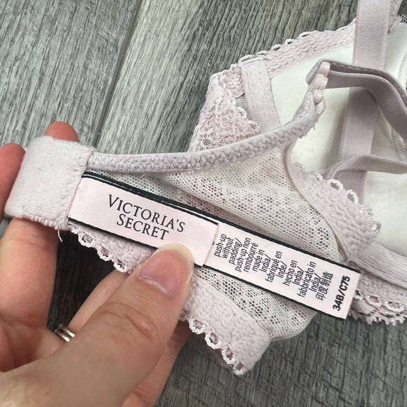 34B VS Light Pink Demi Bra - Picture 10 of 12